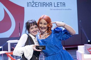 Inženirka leta 2024_Ljupka Vrteva in Rebeka Kropivšek Leskovar (foto arhiv Inženirka leta)